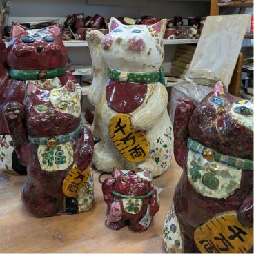 遊春窯　荒川洋子